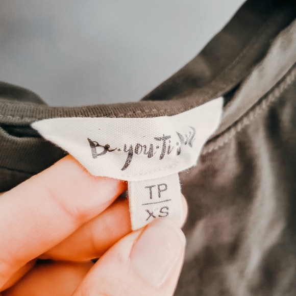 Green tied front dress - Picture 3 of 5